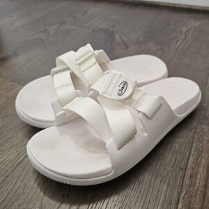 Chaco Chillos Slide sandals in white Sz 9